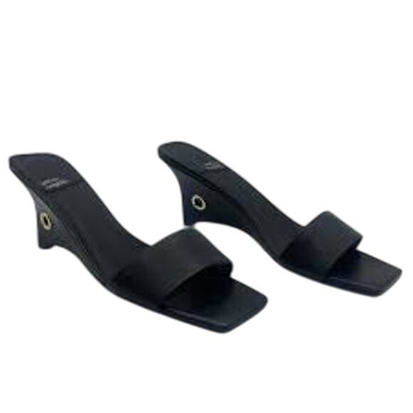 Anthropologie JEFFREY CAMPBELL Black Mule Sandal w Grommets Size 7.5 Slide Shoe - Picture 1 of 7